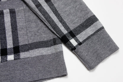 251021  new high-quality loose checkered cardigan sweater