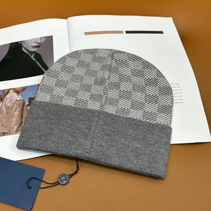 251028 New daily wear matching warm knitted hat
