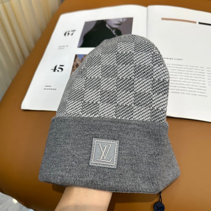 251028 New daily wear matching warm knitted hat