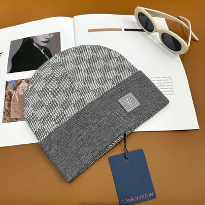 251028 New daily wear matching warm knitted hat