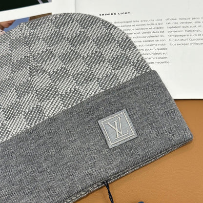 251028 New daily wear matching warm knitted hat