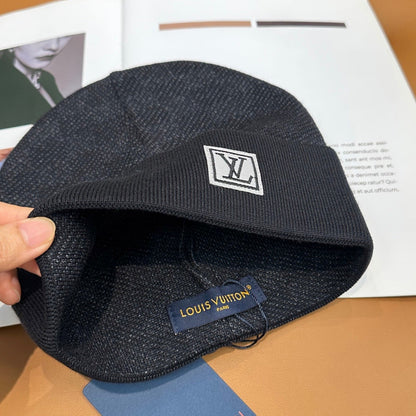 251028 New daily wear matching warm knitted hat
