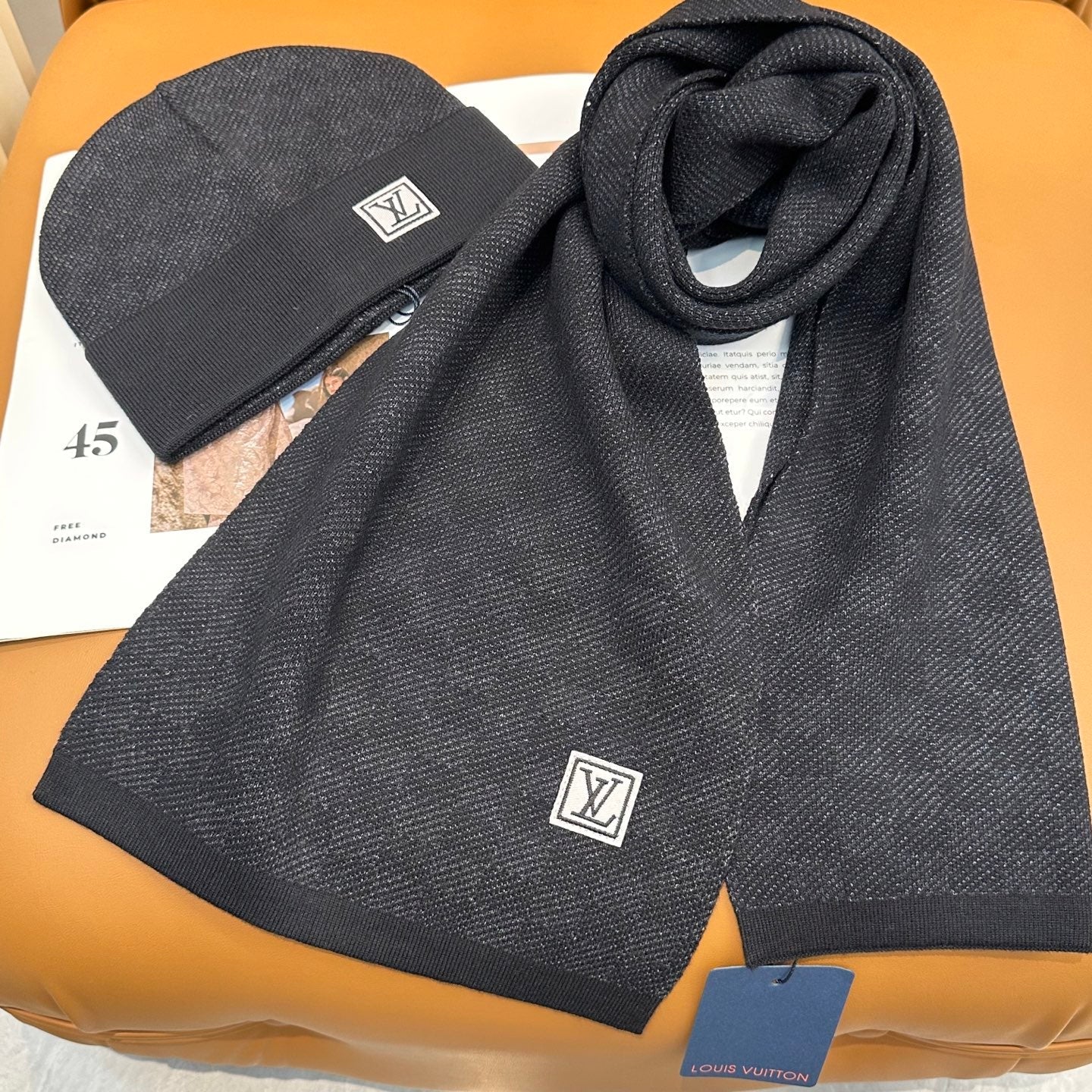 251028 New daily wear matching warm knitted hat