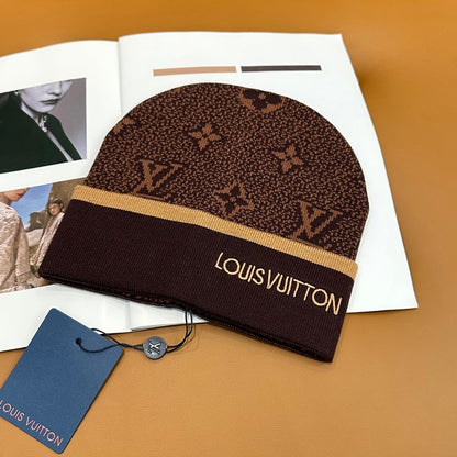 251028 New daily wear matching warm knitted hat