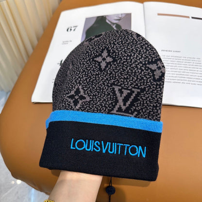 251028 New daily wear matching warm knitted hat