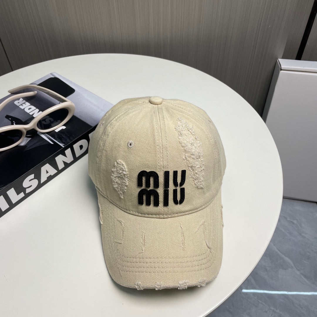 251028 New essential baseball cap for daily outfits
