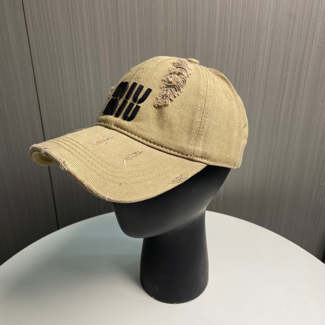 251028 New essential baseball cap for daily outfits