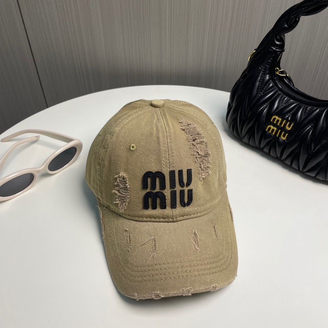 251028 New essential baseball cap for daily outfits