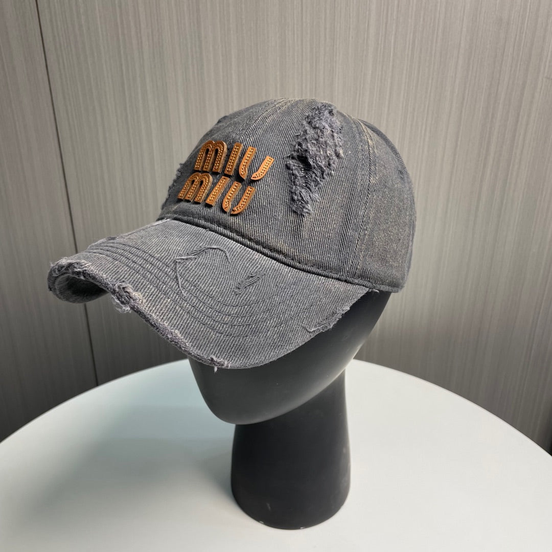 251028 New essential baseball cap for daily outfits
