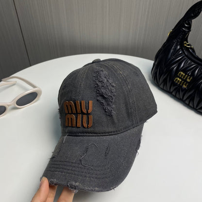 251028 New essential baseball cap for daily outfits