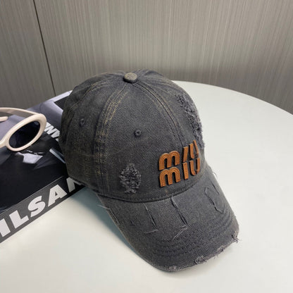 251028 New essential baseball cap for daily outfits