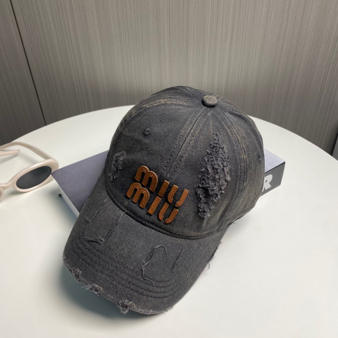 251028 New essential baseball cap for daily outfits