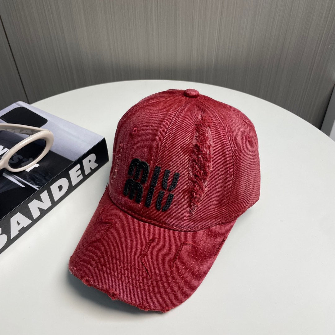 251028 New essential baseball cap for daily outfits