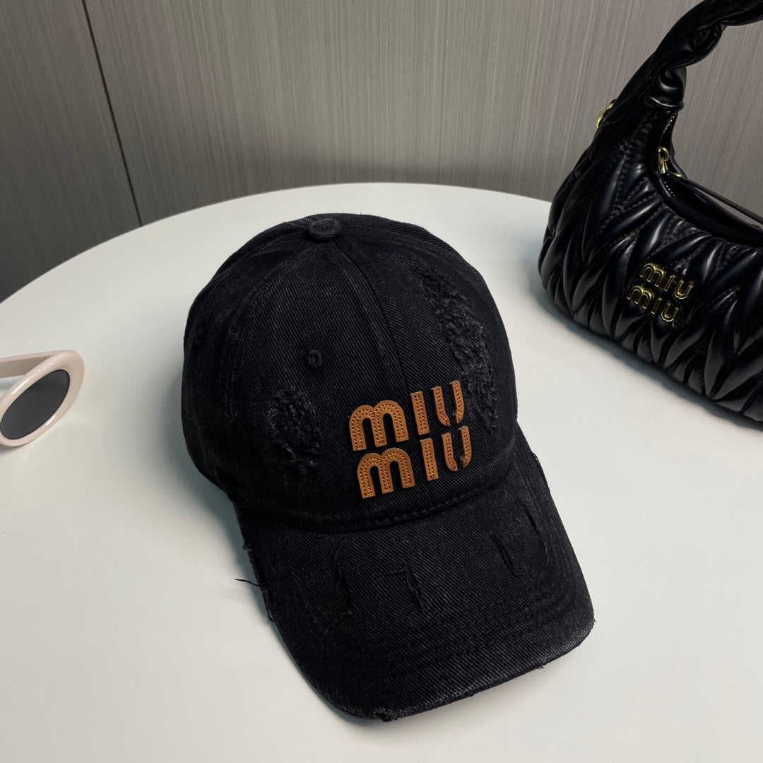 251028 New essential baseball cap for daily outfits