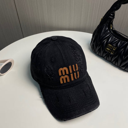 251028 New essential baseball cap for daily outfits