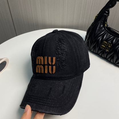 251028 New essential baseball cap for daily outfits