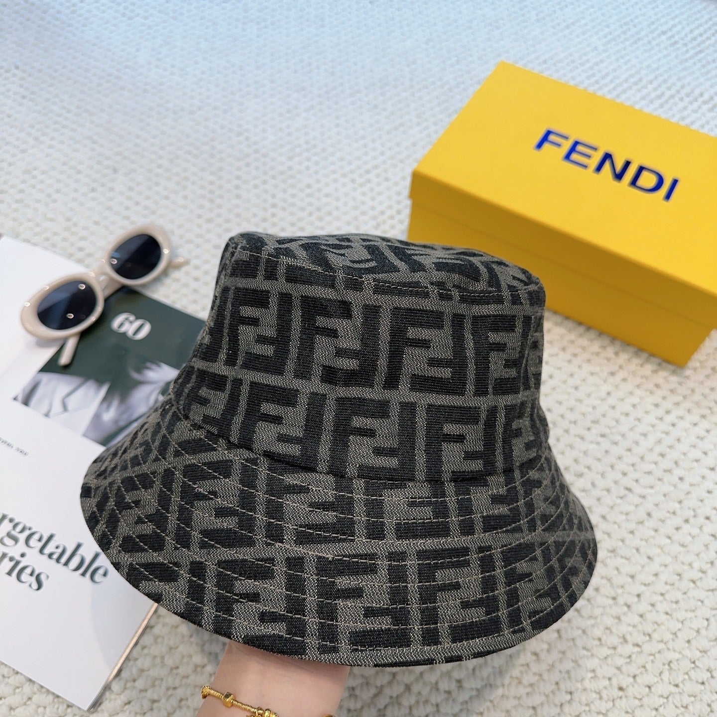 251028 New style for daily wear, paired with a fisherman hat
