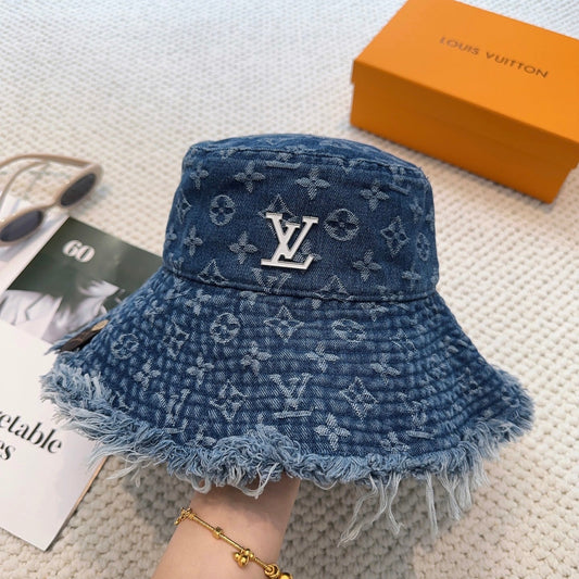 251028 New style for daily wear, paired with a fisherman hat