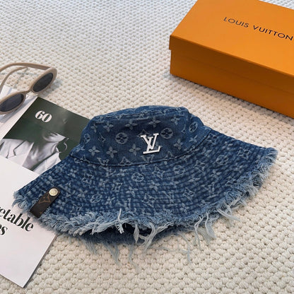 251028 New style for daily wear, paired with a fisherman hat