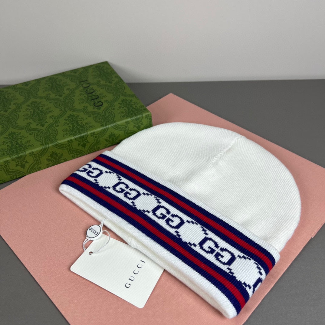 251028 New essential baseball cap for daily outfits