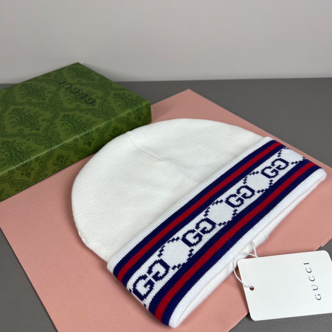 251028 New essential baseball cap for daily outfits