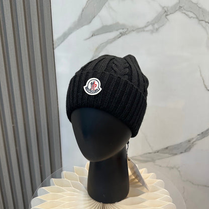 251028 New daily wear matching warm knitted hat