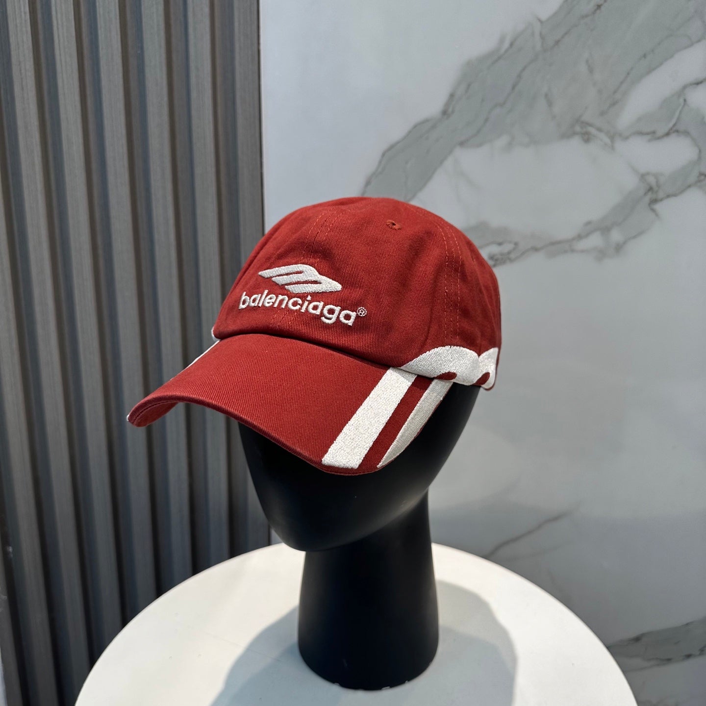 251028 New essential baseball cap for daily outfits