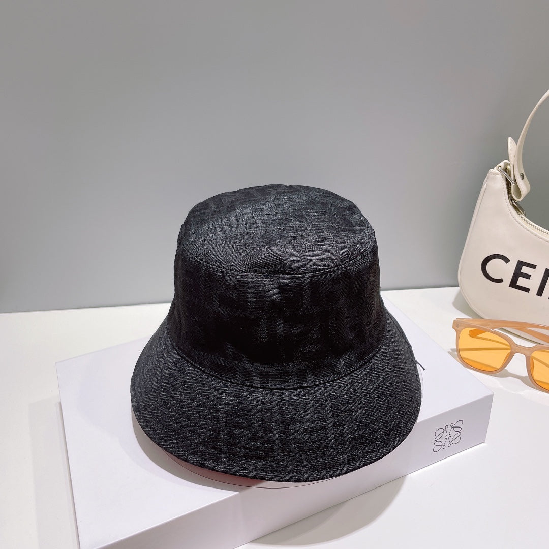251028 New style for daily wear, paired with a fisherman hat