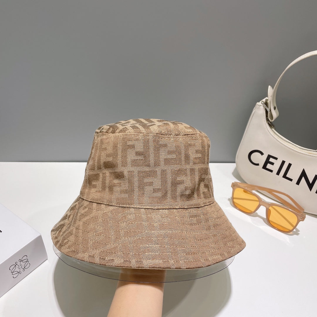 251028 New style for daily wear, paired with a fisherman hat