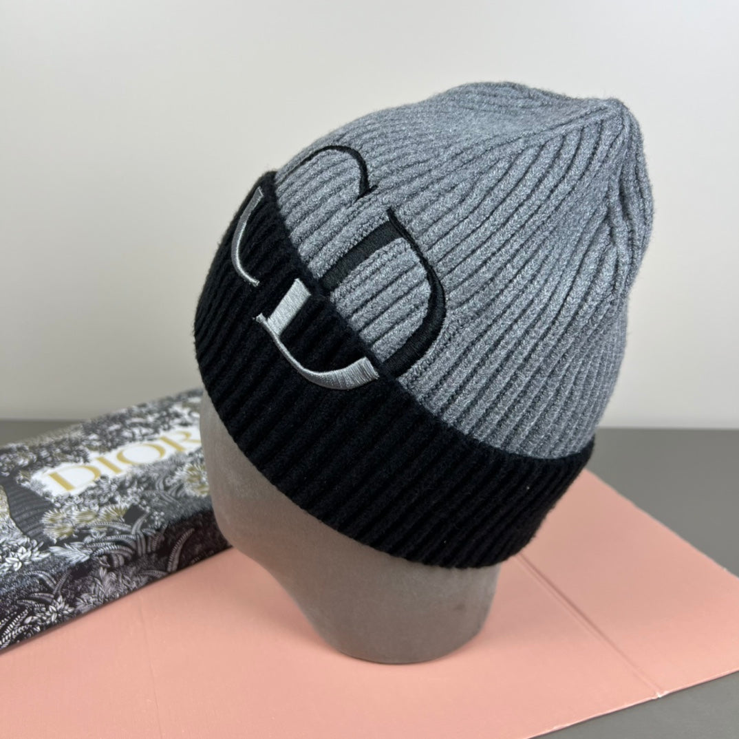 251028 New daily wear matching warm knitted hat