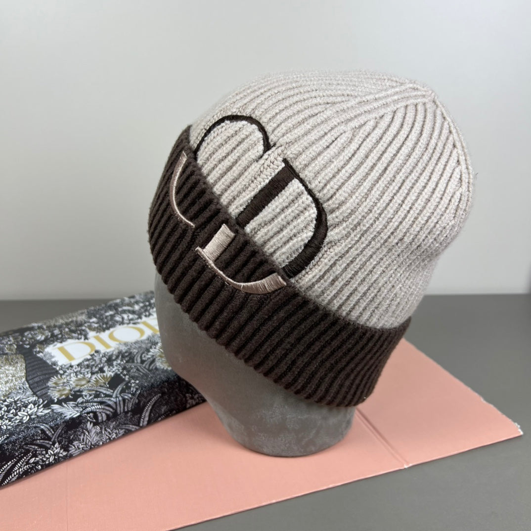 251028 New daily wear matching warm knitted hat