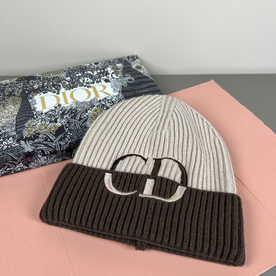 251028 New daily wear matching warm knitted hat