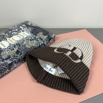 251028 New daily wear matching warm knitted hat