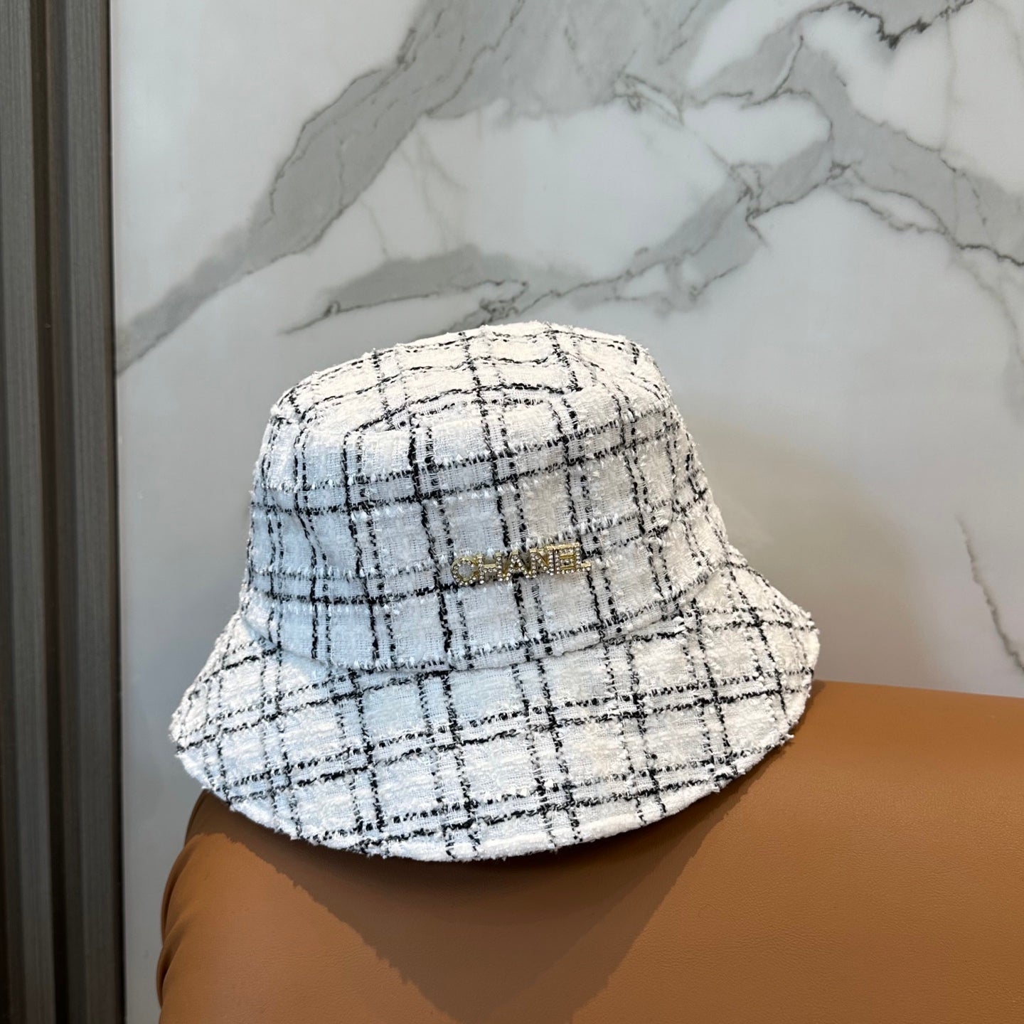 251028 New daily wear outfit featuring a fully printed fisherman hat