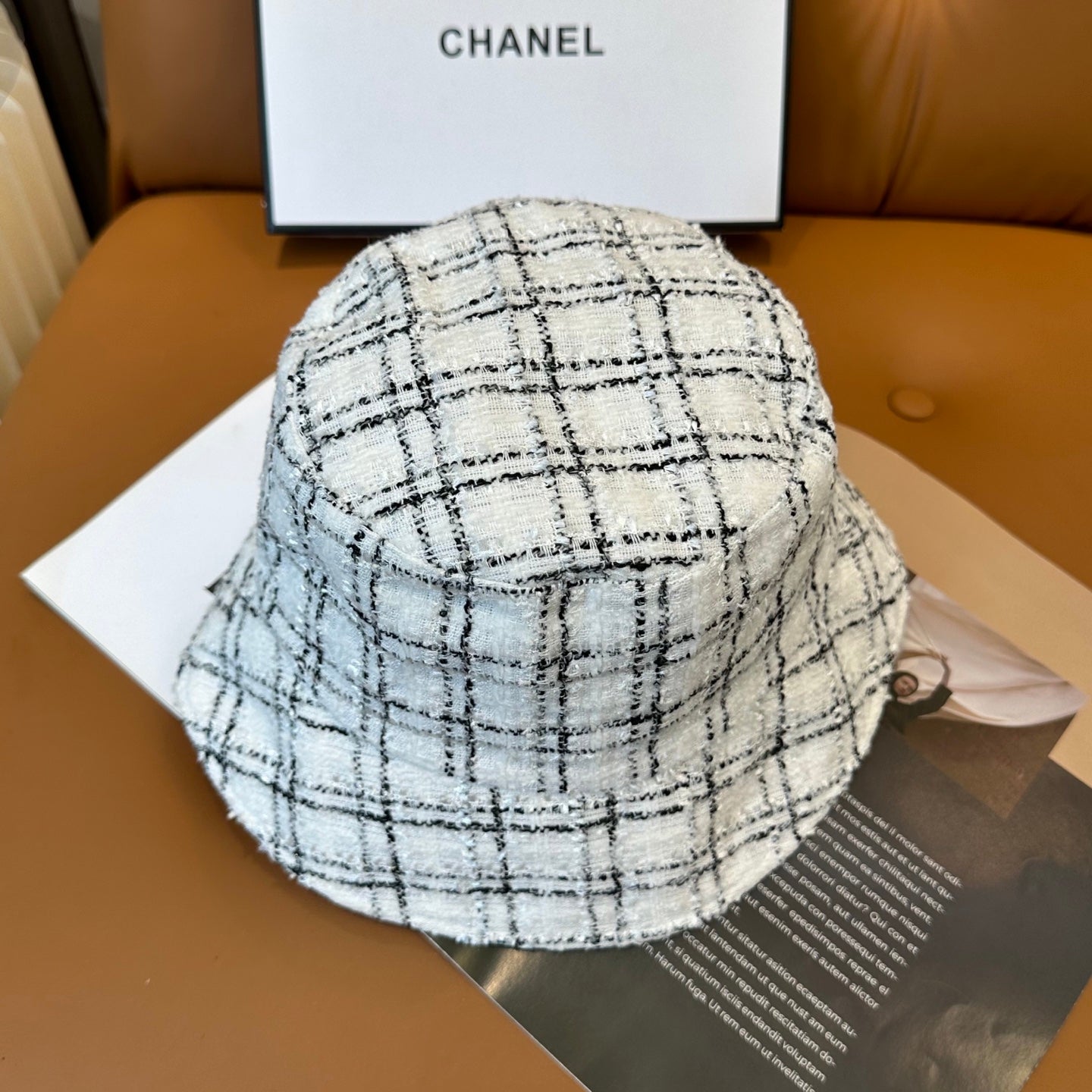251028 New daily wear outfit featuring a fully printed fisherman hat