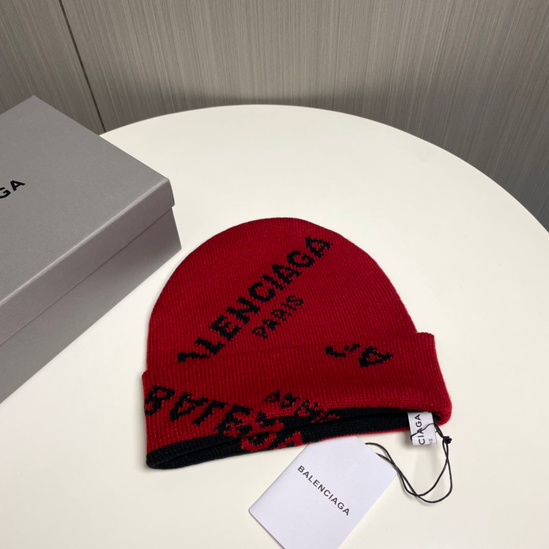 251028 New daily wear matching warm knitted hat