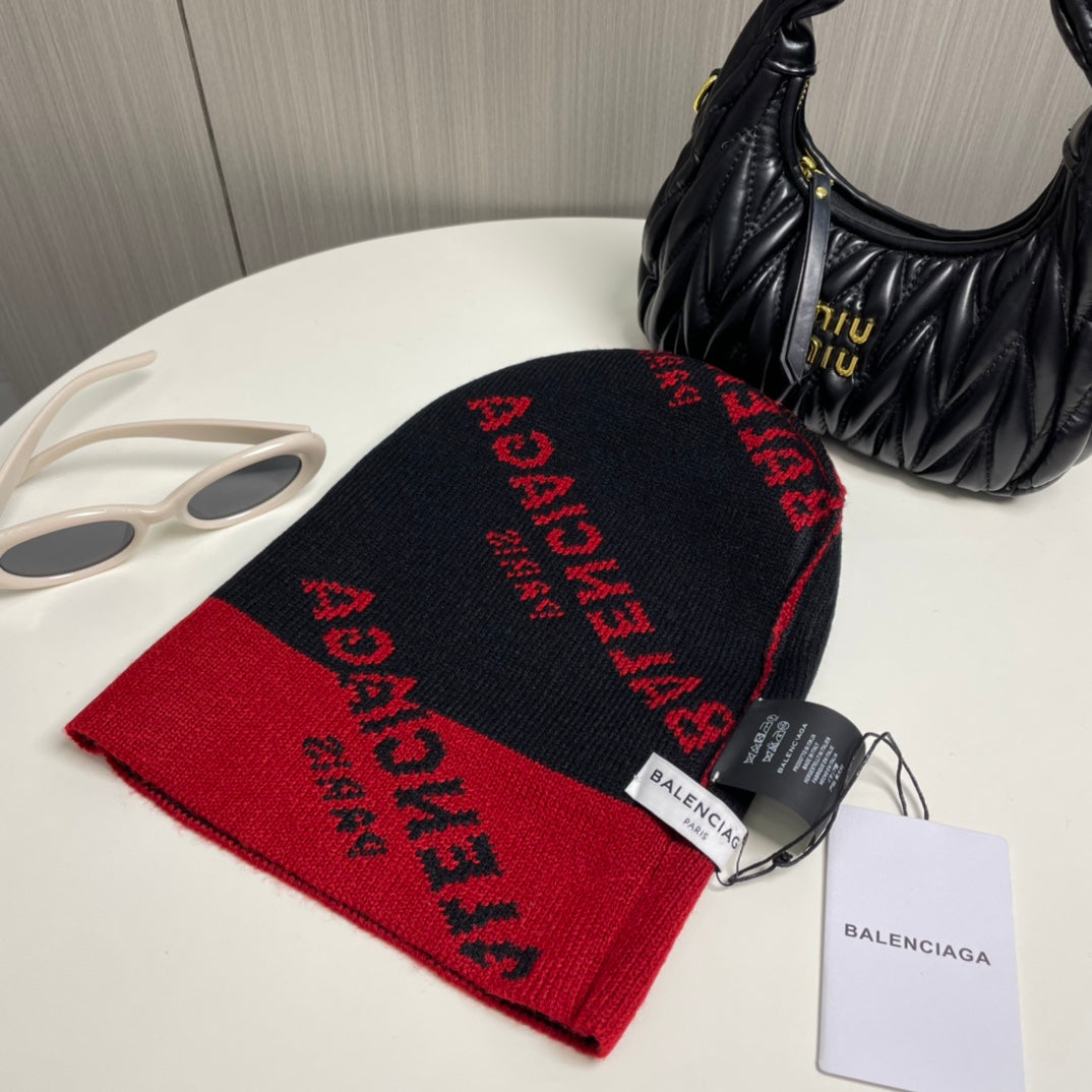 251028 New daily wear matching warm knitted hat
