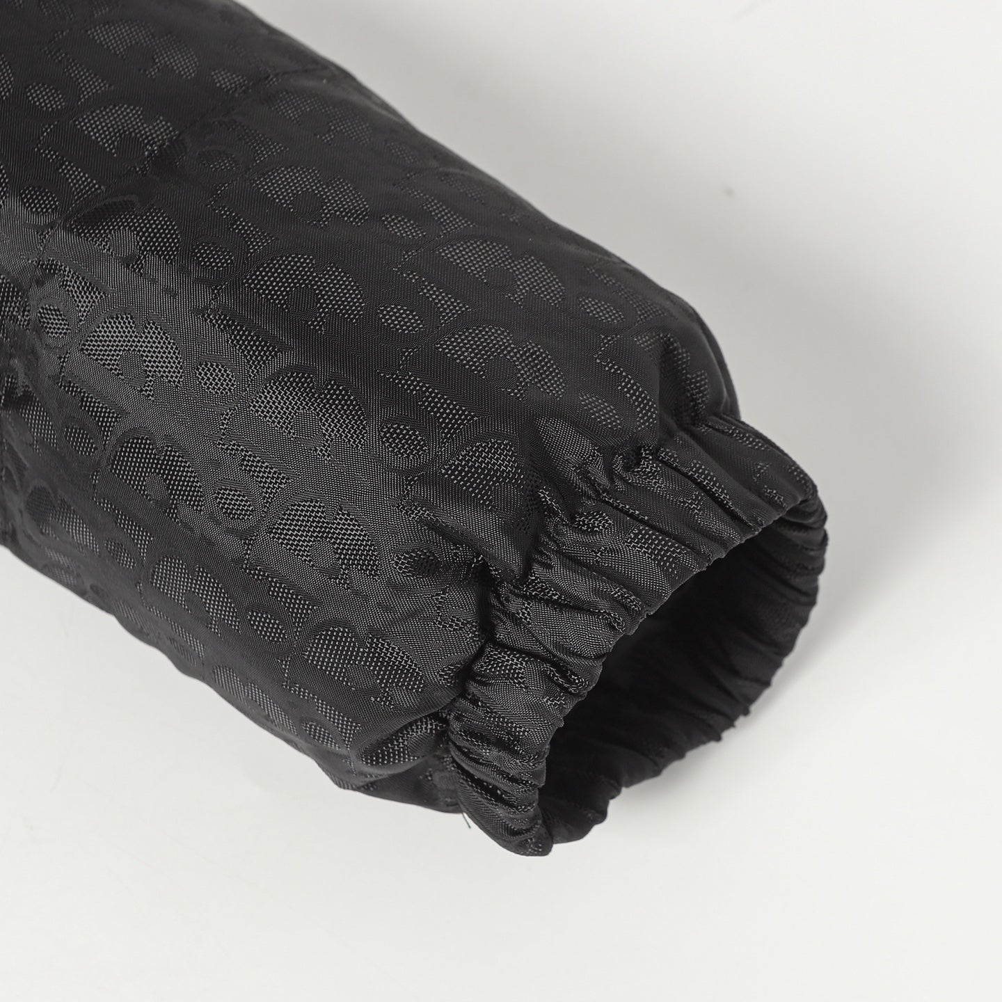 251230 New high-quality dark-patterned jacquard lapel and snap down jacket