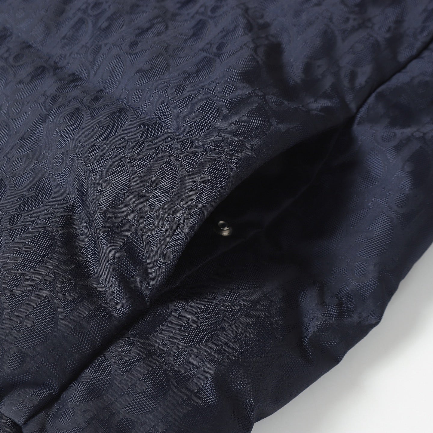 251230 New high-quality dark-patterned jacquard lapel and snap down jacket