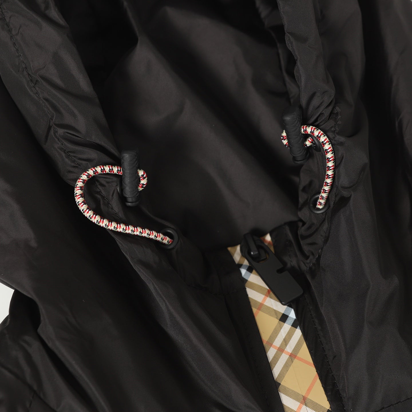 251230 New high-quality nylon hooded jacket