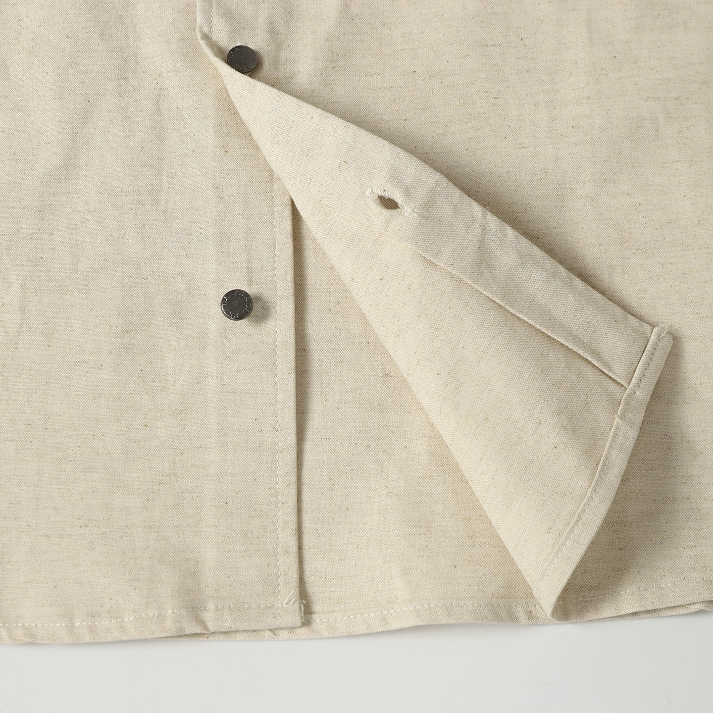 251230 New high-quality solid-color single-row linen long-sleeved shirt jacket