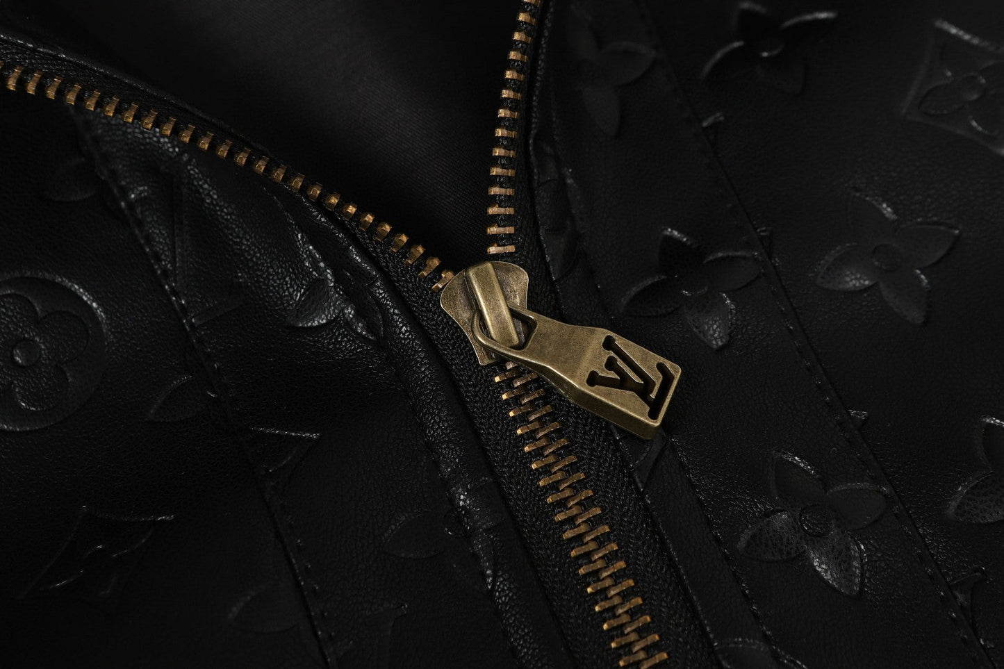 251230 new high-quality dark-patterned full-leather baseball jacket
