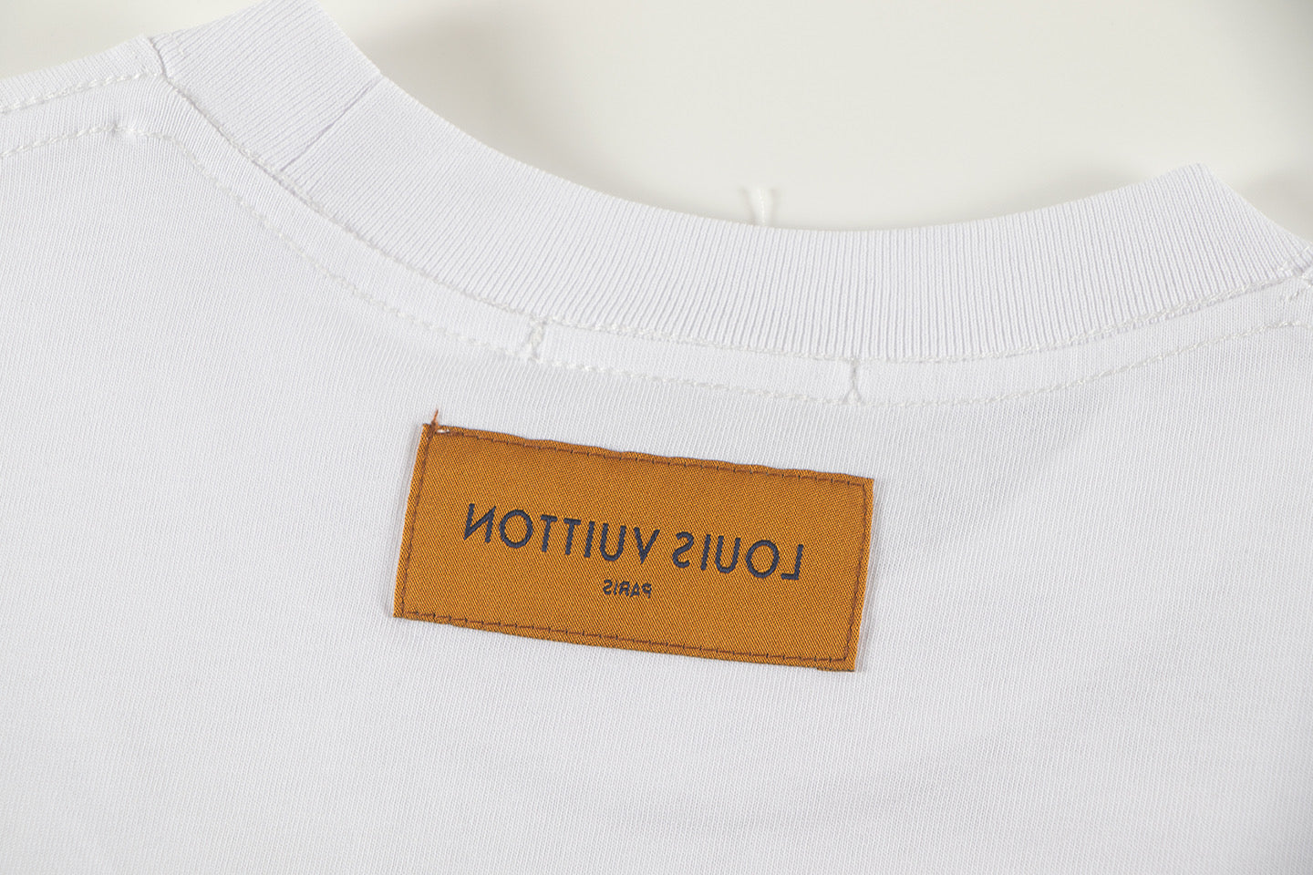 251230 New high-quality, simple necklace design printed T-shirt