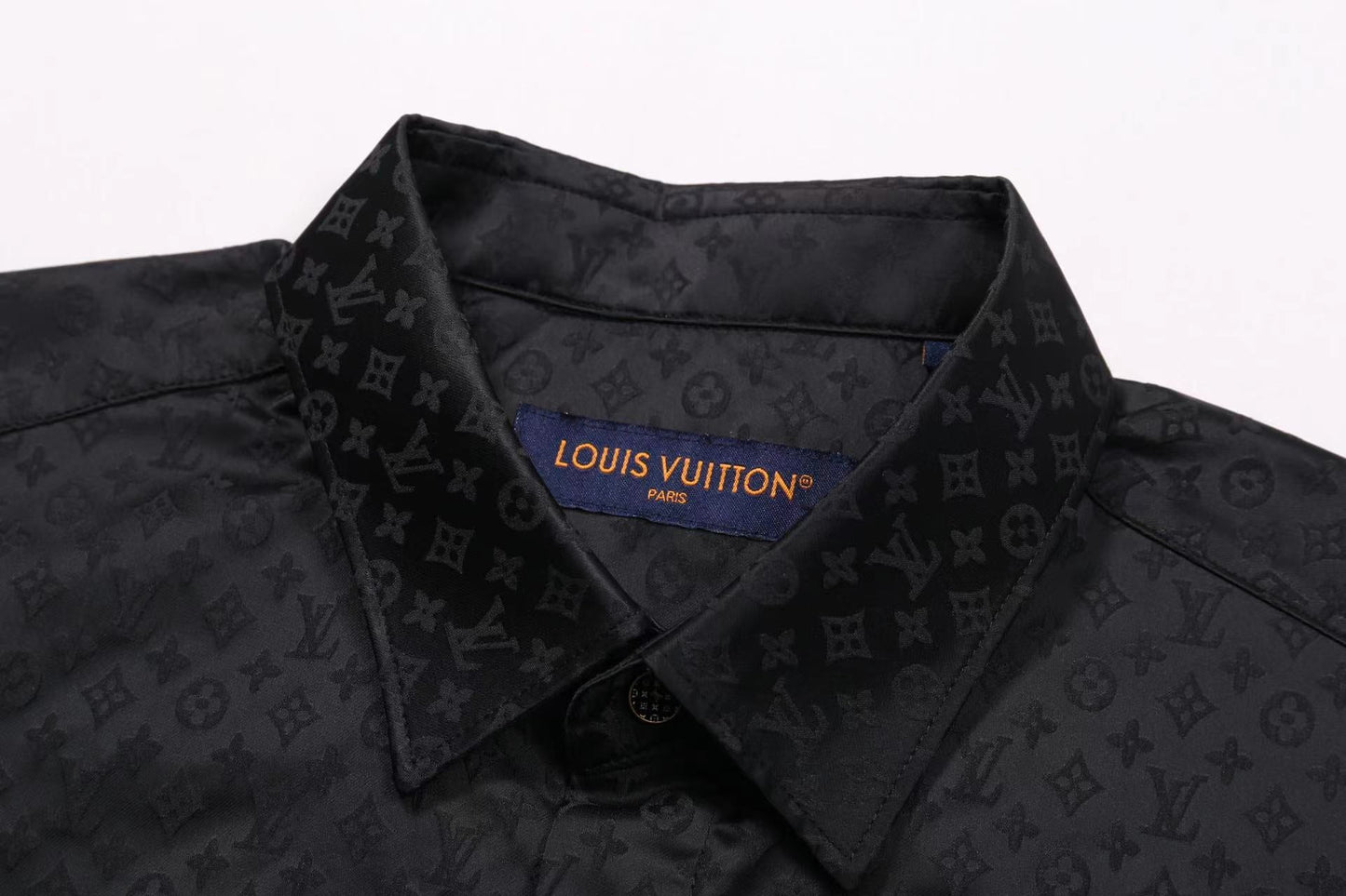 251230 New high-quality dark-patterned jacquard long-sleeved shirt