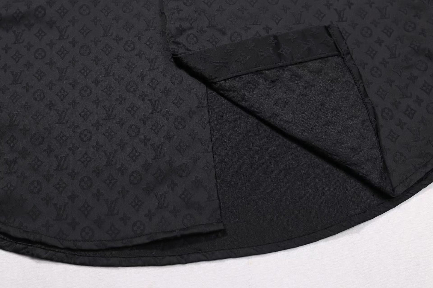 251230 New high-quality dark-patterned jacquard long-sleeved shirt