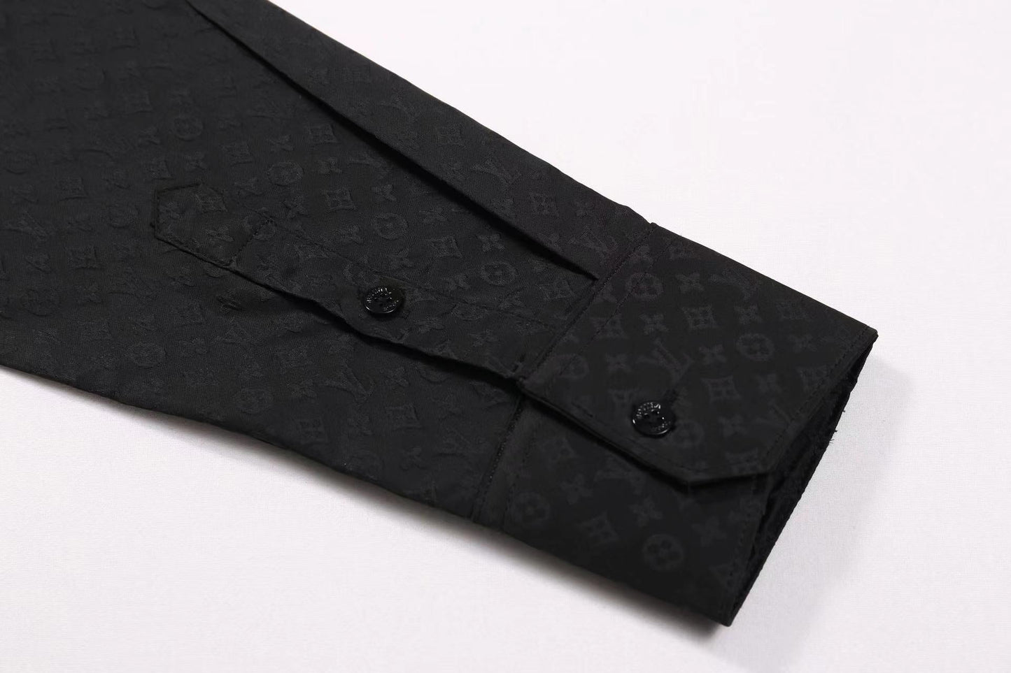 251230 New high-quality dark-patterned jacquard long-sleeved shirt