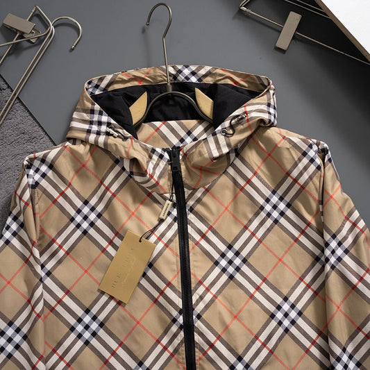 251230 A new high-quality classic checkered windproof jacket