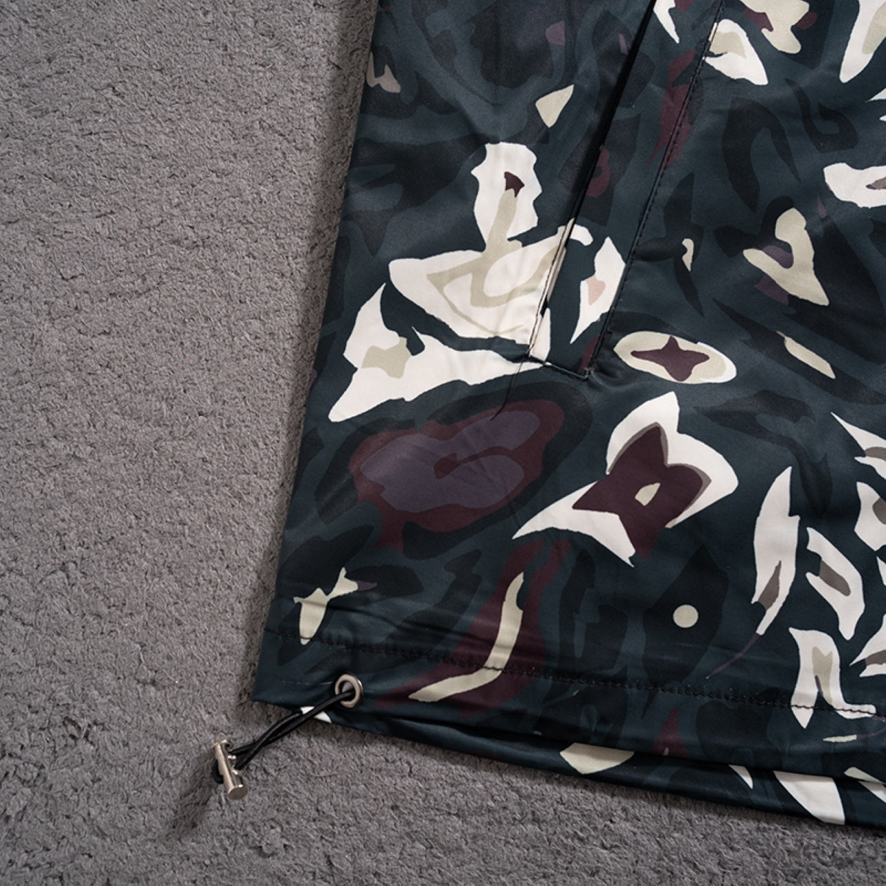 251230 New high-quality full-print windproof jacket