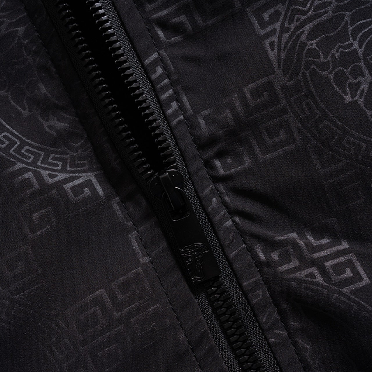 251230 new high-quality dark-patterned full-print windproof jacket