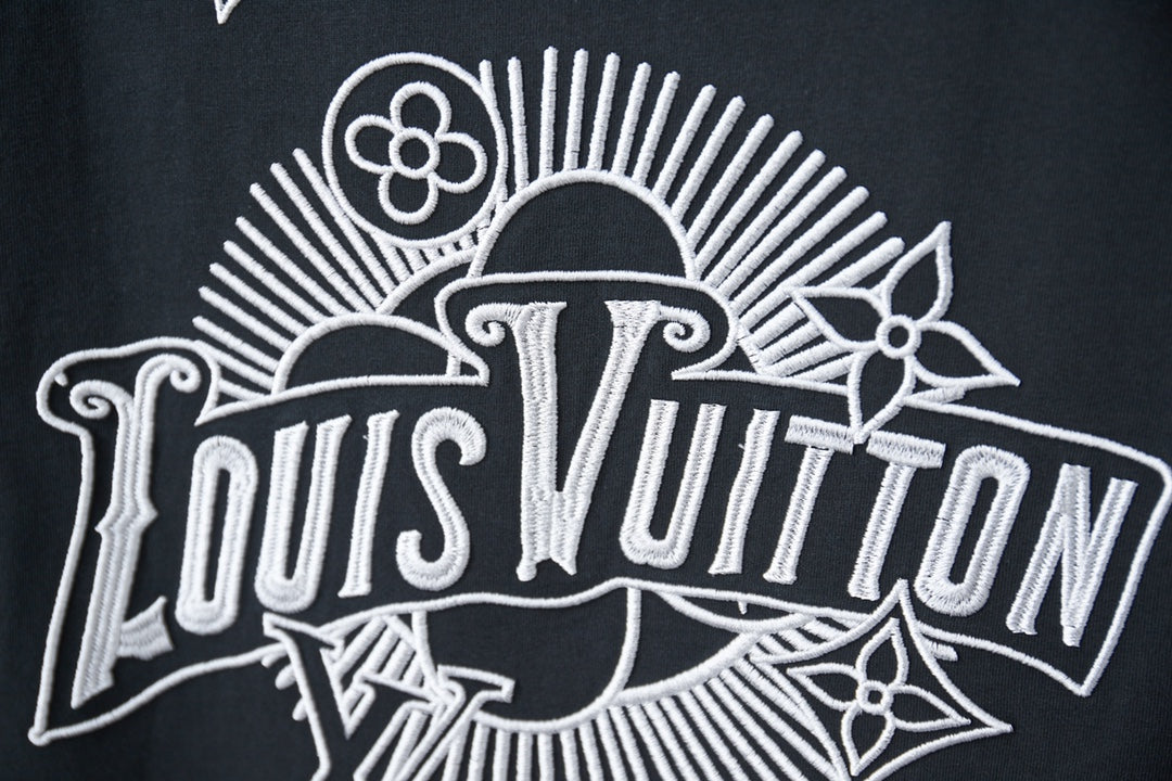 251230 New high-quality embroidered T-shirt
